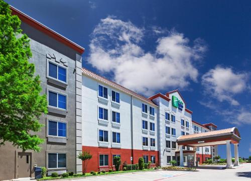 Holiday Inn Express Hotel & Suites Dallas Lewisville By Ihg - Lewisville, TX