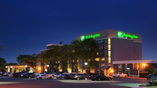 Holiday Inn Burlington Hotel & Conference Centre, an IHG Hotel