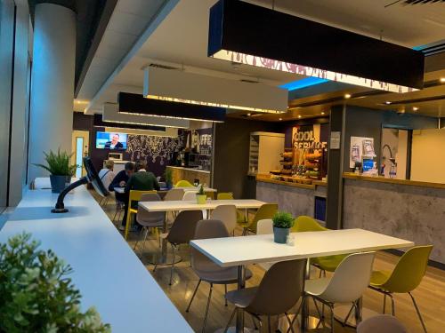 ETAP Hotel Belfast - image 10