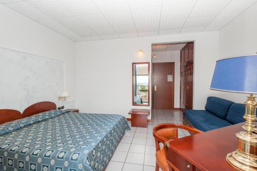 Hotel Caesar Residence & SPA in ลิโด ดิ คามาอิโอรี