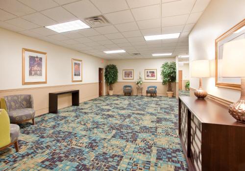 Holiday Inn Express Hotel & Suites Beatrice