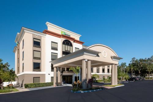 Exterior view, Holiday Inn Express Hotel & Suites Bartow in Bartow (FL)