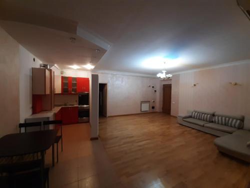 Apartment In YEREVAN On Komitas Avenue