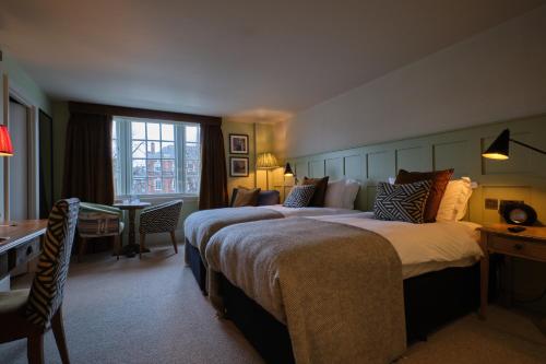 The Bear Esher - image 3