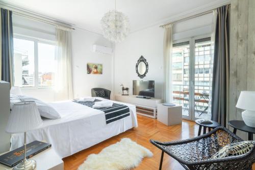 Zeus by Heloni Apartments 1