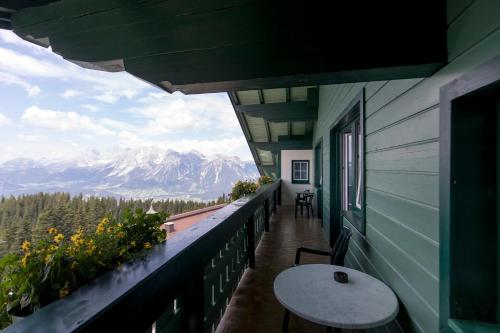 Balcony/terrace, Hotel-Restaurant Planaihof in Fastenberg
