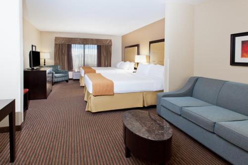 Holiday Inn Express Hotel & Suites Cordele North, an IHG Hotel