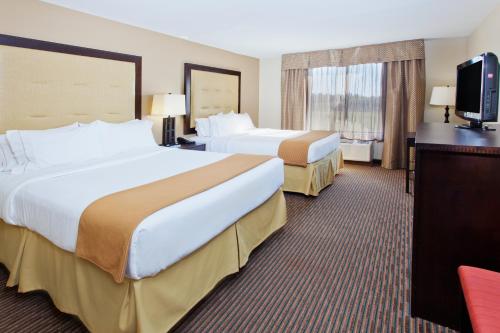 Holiday Inn Express Hotel & Suites Cordele North, an IHG Hotel