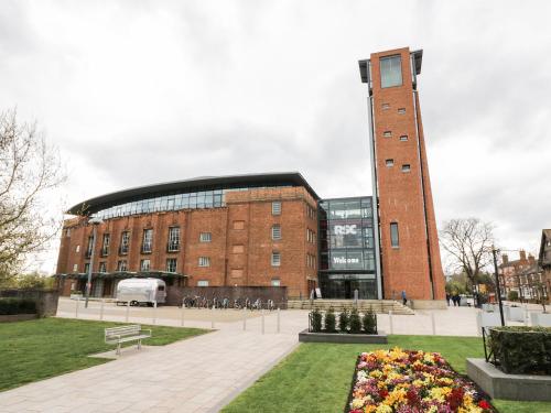 24 College Lane Stratford-upon-Avon - image 5