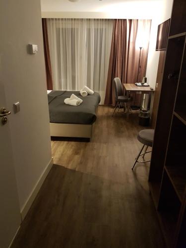 Hotel Hague Center Room Type - Deluxe Double Room