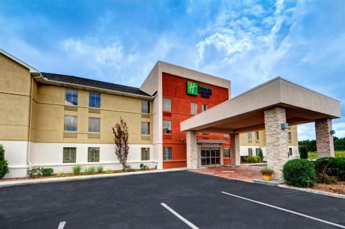 Holiday Inn Express & Suites Crossville, an IHG hotel - Hotel - Crossville