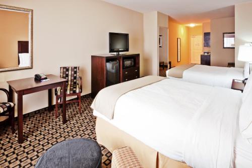 Holiday Inn Express & Suites Clovis, an IHG Hotel - image 8