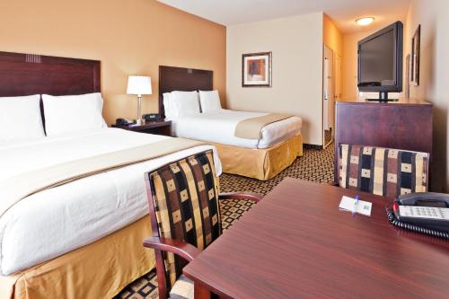 Holiday Inn Express & Suites Clovis, an IHG Hotel