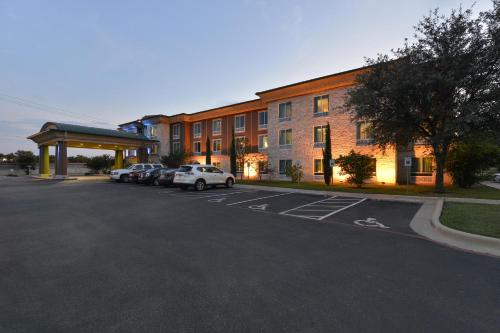 Holiday Inn Express Hotel & Suites Austin SW - Sunset Valley, an IHG Hotel