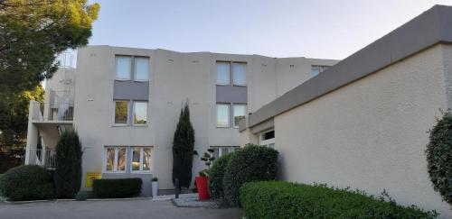 ibis Arles - image 3