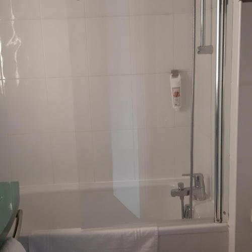 ibis Arles - main image