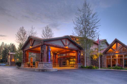 . Holiday Inn Express Hotel & Suites McCall-The Hunt Lodge, an IHG Hotel