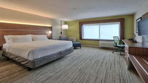 Holiday Inn Express & Suites Broomfield