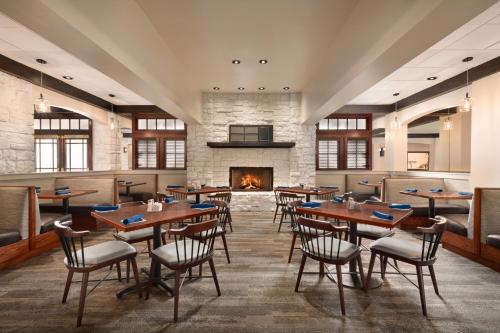 مطعم, Holiday Inn Houston Intercontinental Airport By IHG in شمال هيوستن