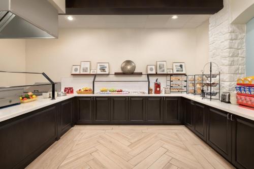 طعام و مشروبات, Holiday Inn Houston Intercontinental Airport By IHG in شمال هيوستن