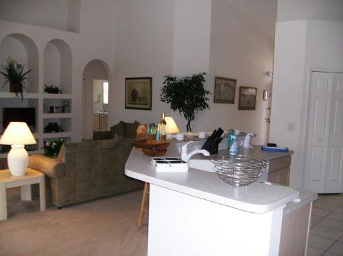A wonderful 3 bedroom house in the Disney area. - image 6