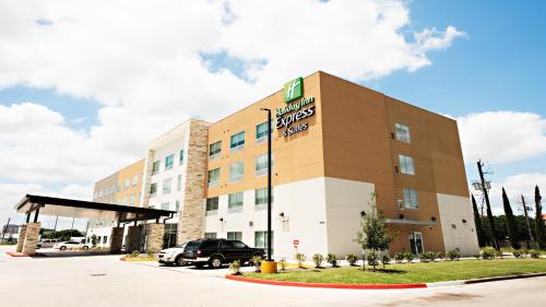 Holiday Inn Express & Suites Houston Southwest Galleria Area by IHG