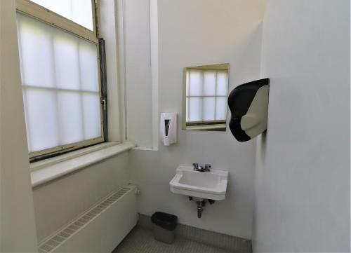 Grey Nuns Residence: Summer Accommodation at Concordia University
