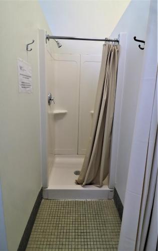 Grey Nuns Residence: Summer Accommodation at Concordia University