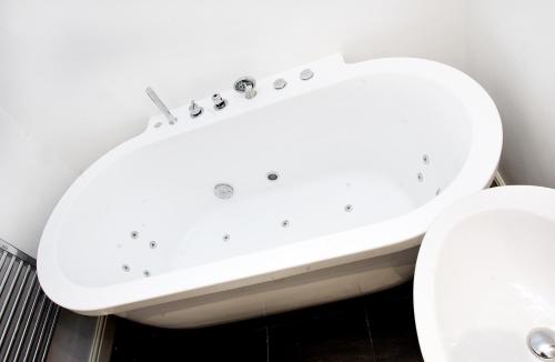 ห้องน้ำ, Boutique 25 in สคิปตัน