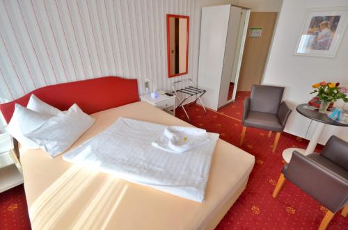 2 twin beds