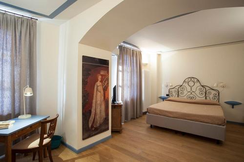 Borromeo Rooms Bed & Living – Vimercate, MD