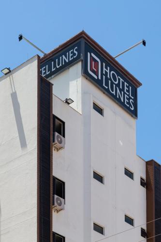 Hotel Lunes - Tap to explore photos