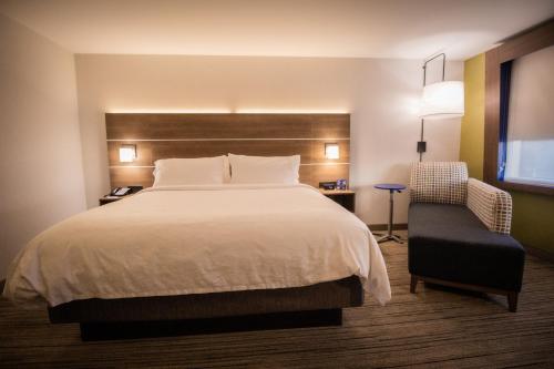 Holiday Inn Express & Suites - Boston South - Randolph, an IHG Hotel