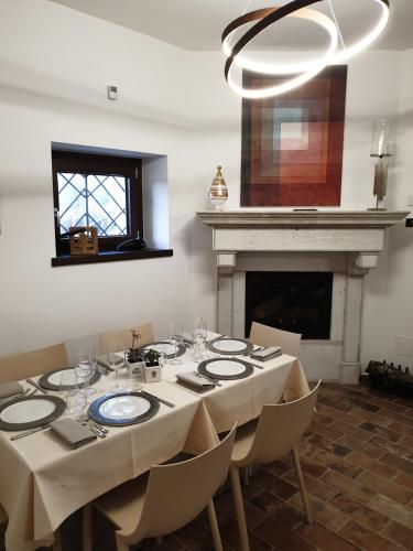 Taverna Ferrigno in 帕杜拉