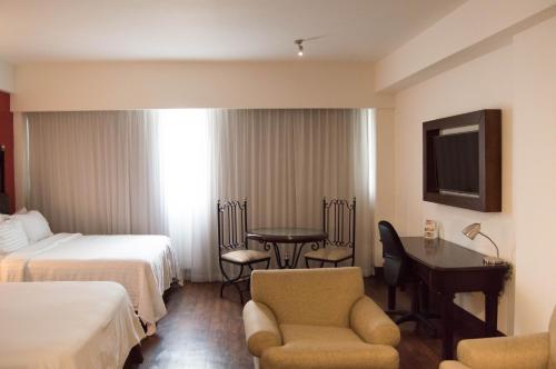 room detail thumbnail 1