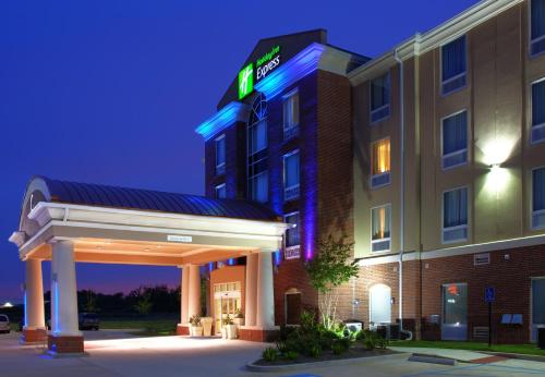 Holiday Inn Express & Suites Baton Rouge East