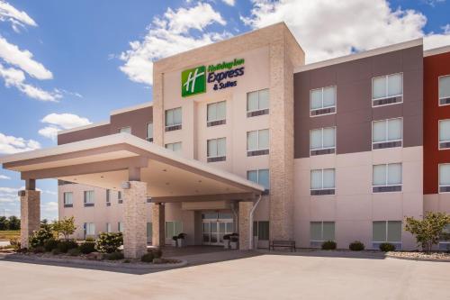 Holiday Inn Express & Suites Litchfield