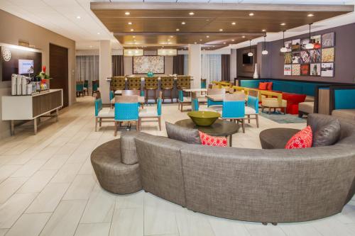 Holiday Inn Express & Suites Litchfield, an IHG Hotel in Litchfield, USA