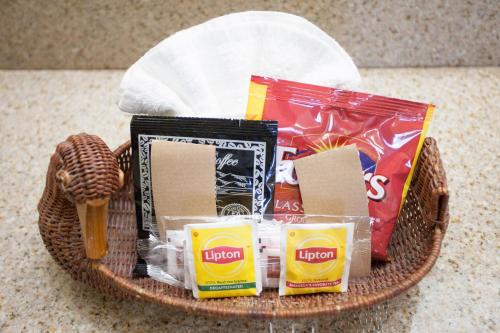 Days Inn by Wyndham Shenandoah - image 12