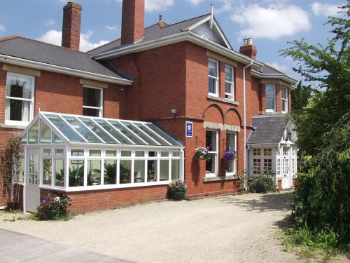 B&B Ledbury - Leadon House Hotel - Bed and Breakfast Ledbury