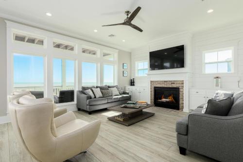 New Listing! Spacious Brand-New Beach Home home - image 2