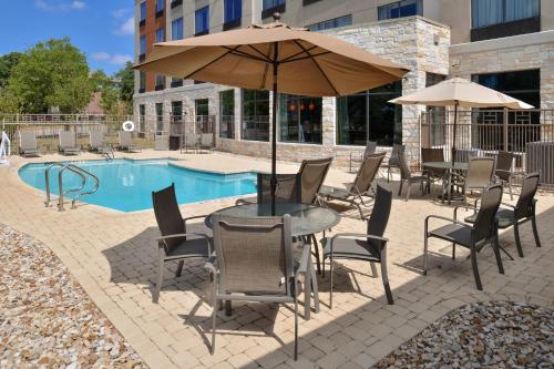 Holiday Inn Express & Suites Austin South