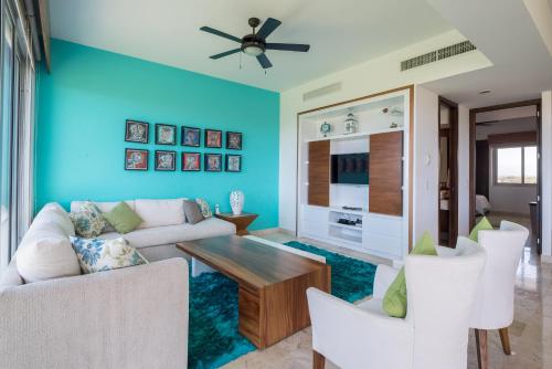 Condo en Nuevo Vallarta con playa en Vidanta in Mezcales, Mexico