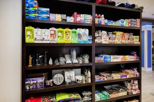 Holiday Inn Express & Suites Chicago North Shore - Niles by IHG in Niles, USA