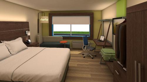 Holiday Inn Express & Suites Chicago North Shore - Niles, an IHG Hotel