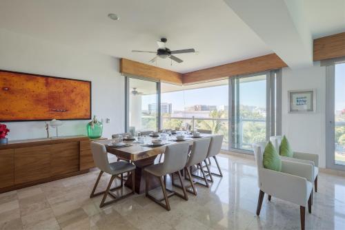 Condo en Nuevo Vallarta con playa en Vidanta in Mezcales, Mexico