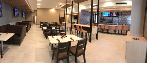 Holiday Inn & Suites McKinney - N Allen by IHG in McKinney, USA