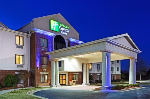 Holiday Inn Express & Suites Reidsville an IHG Hotel - image 3