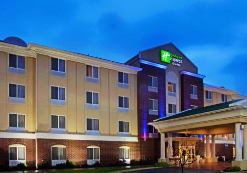 Holiday Inn Express Hotel & Suites Chicago South Lansing, an IHG Hotel