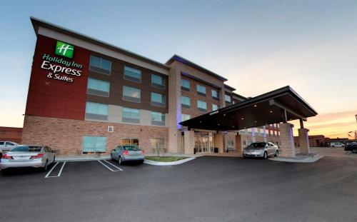 Holiday Inn Express & Suites - Detroit Northwest - Livonia, an IHG hotel - Hotel - Livonia